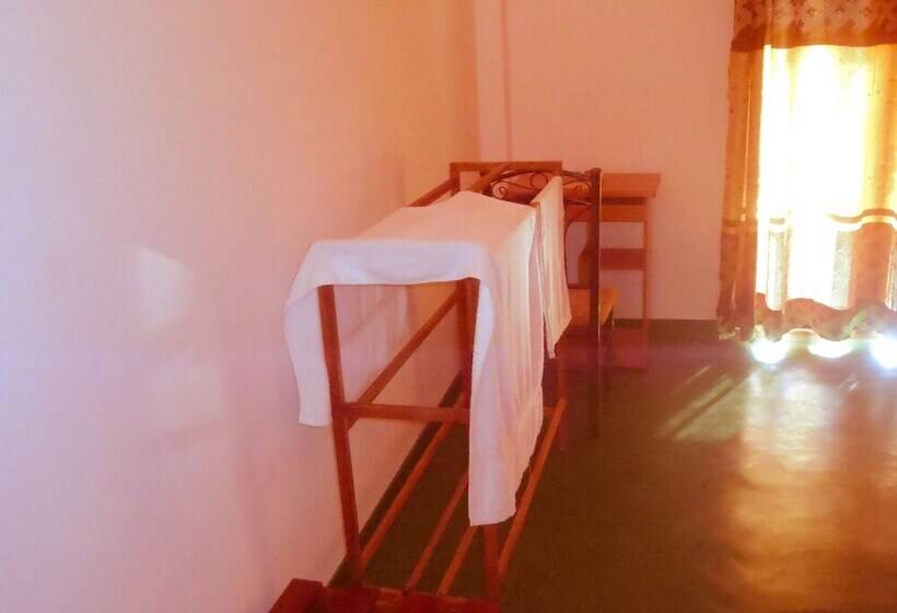 Отель Talalla Sea Anemone