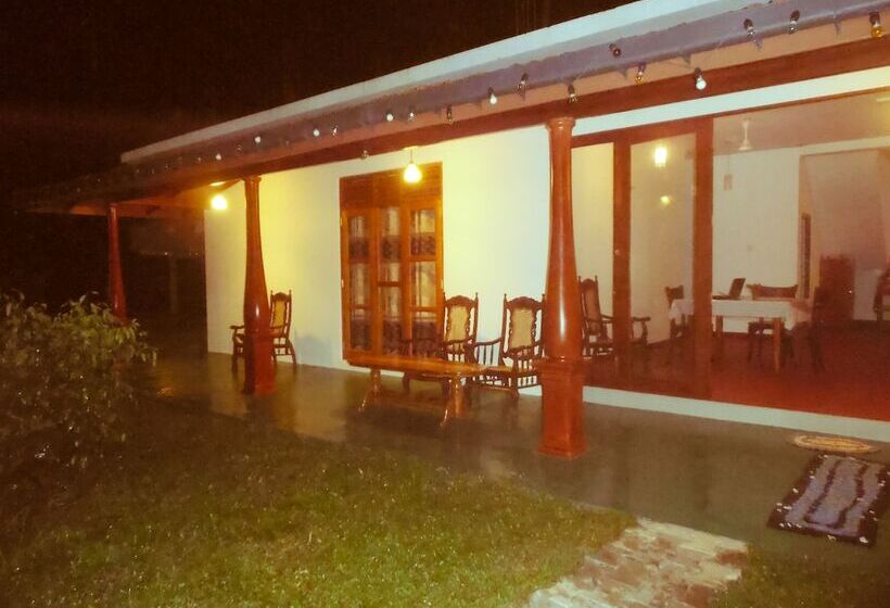 Отель Talalla Sea Anemone