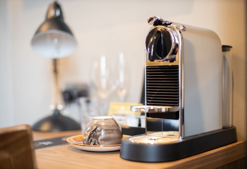 ホテル The Crosskeys