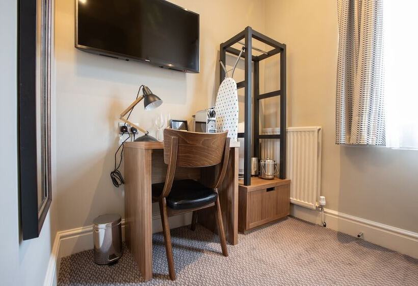 ホテル The Crosskeys