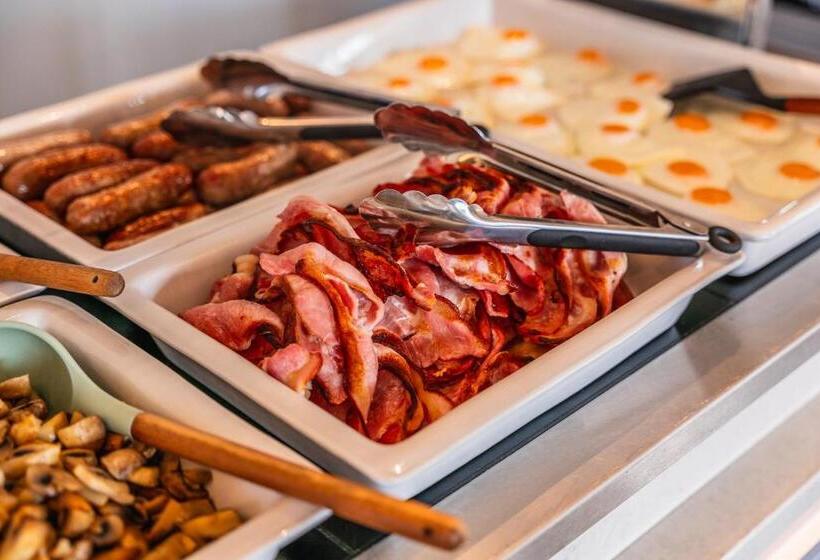 The Headland Hotel & Spa