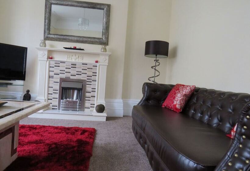 Отель The Heidi Bed & Breakfast