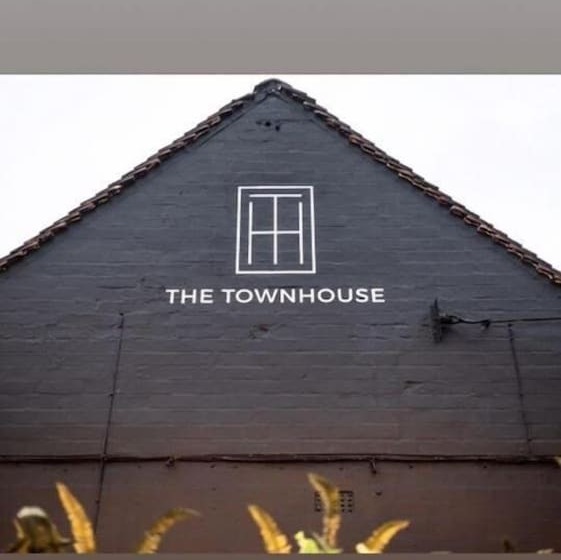 هتل The Townhouse Sutton