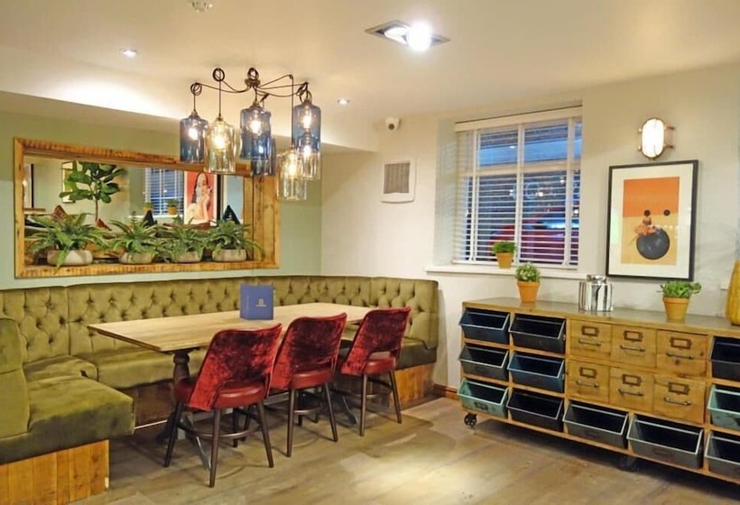 فندق The Townhouse Sutton