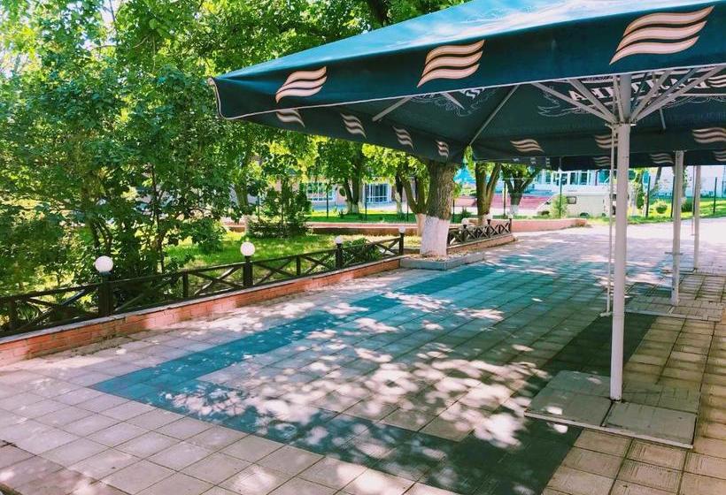 호텔 Yuzhnaia Noch