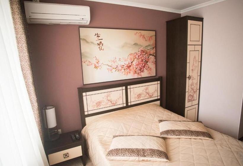 호텔 Yuzhnaia Noch