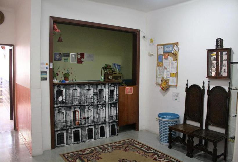 Lisbon Cosy Hostel