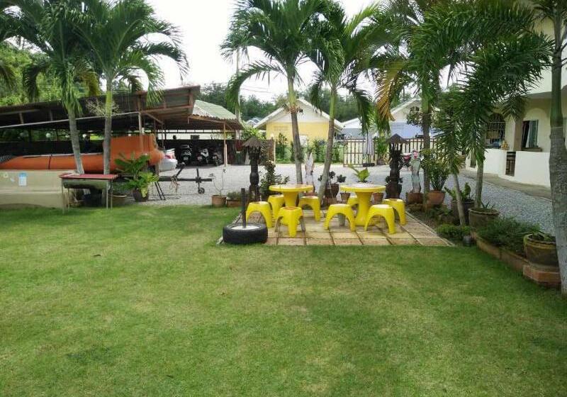 모텔 Roomquest One Bangsaray