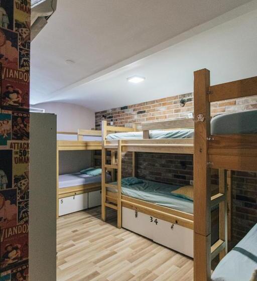 Palmers Lodge Hostel