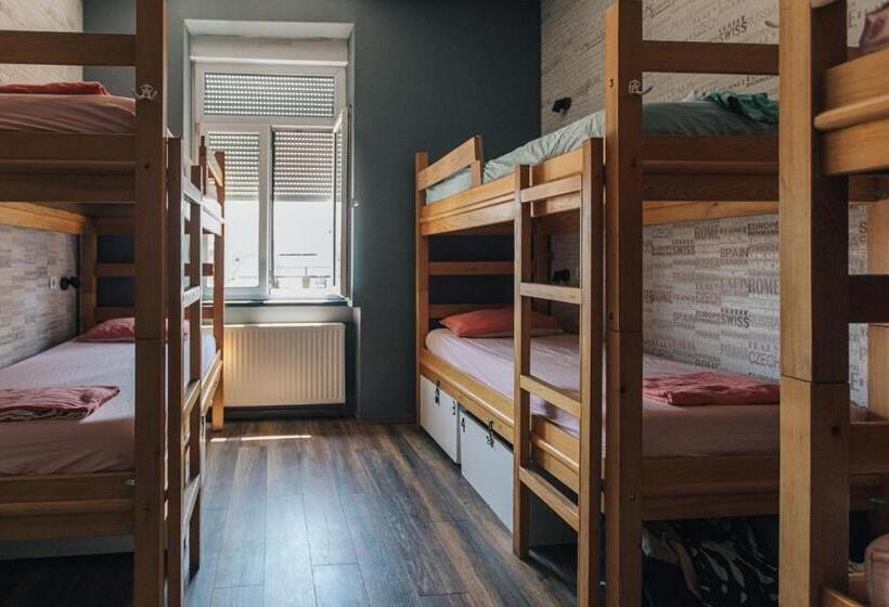 Palmers Lodge Hostel