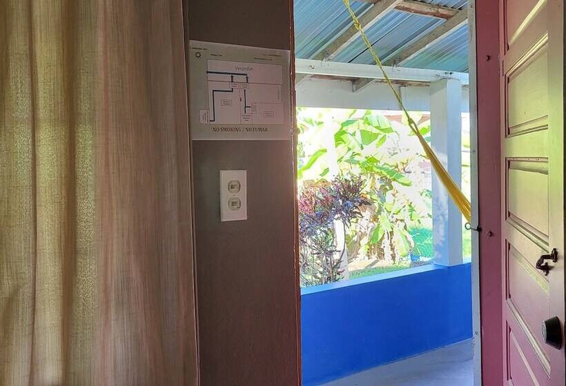 פנסיון Hacienda Tropical Guest House