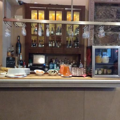 簡易ホテル Aberdeen House