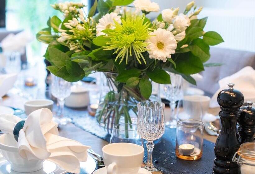 مبيت وإفطار The Hamptons Boutique