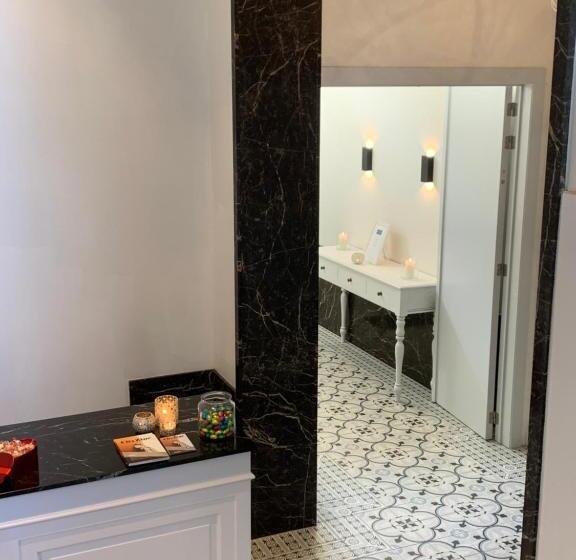 مبيت وإفطار The Hamptons Boutique