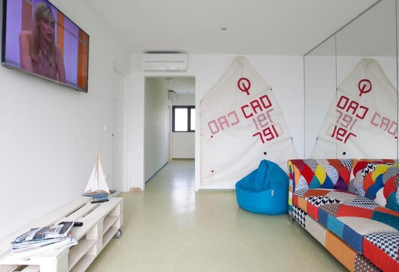 Windward Hostel Zadar