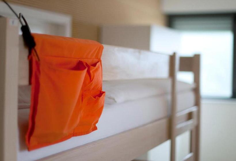 Windward Hostel Zadar