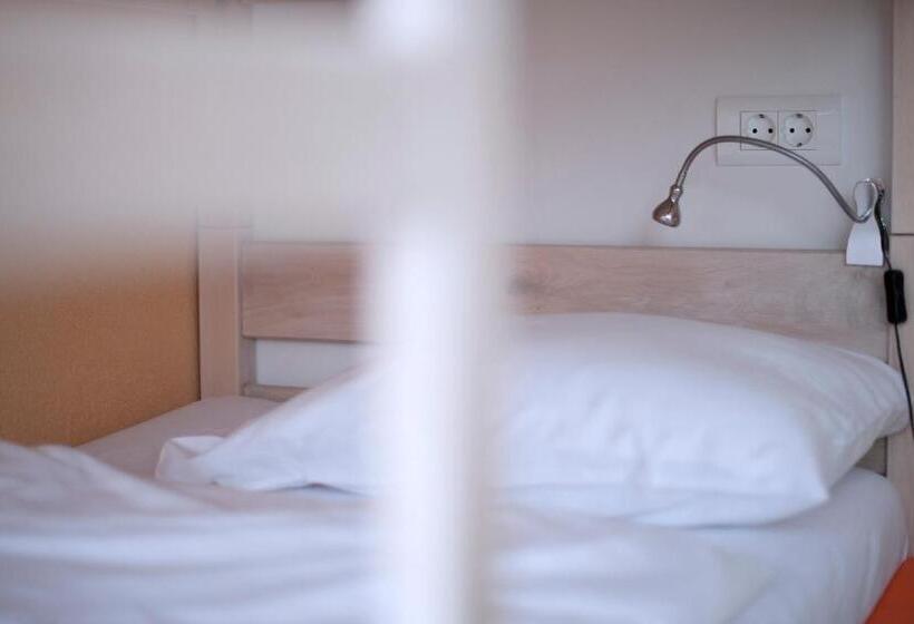 Windward Hostel Zadar