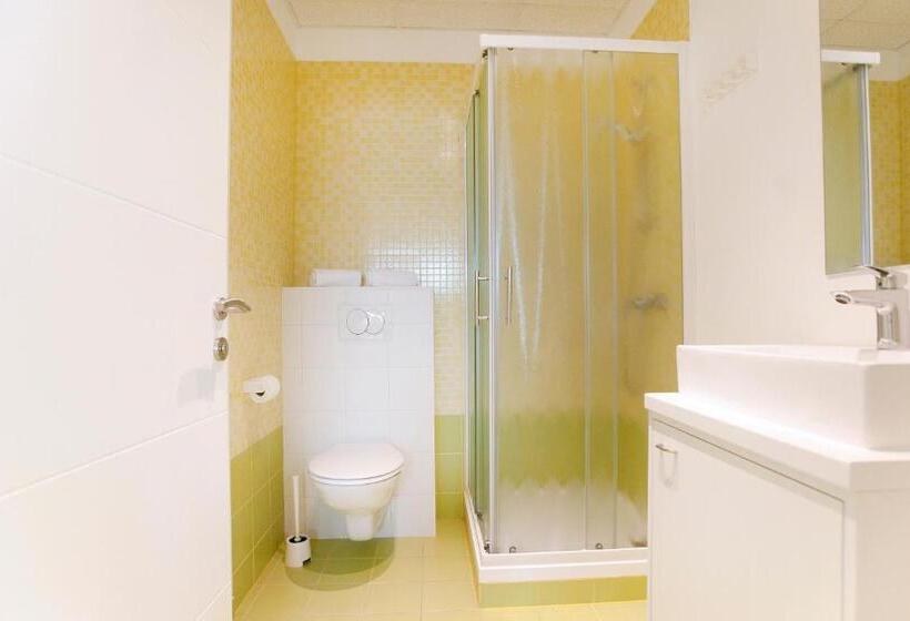 Windward Hostel Zadar