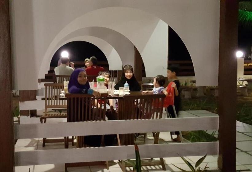 Al Safina Kijal Beach Resort