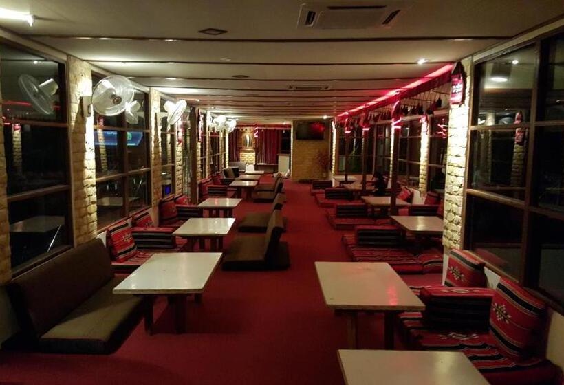 Al Safina Kijal Beach Resort