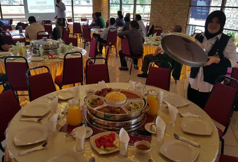 Al Safina Kijal Beach Resort