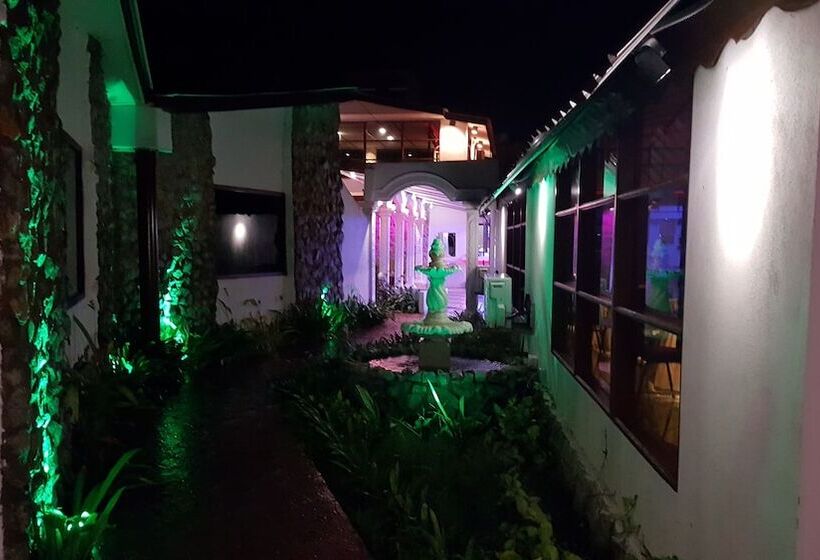 Al Safina Kijal Beach Resort