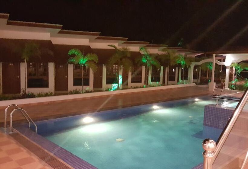 Al Safina Kijal Beach Resort