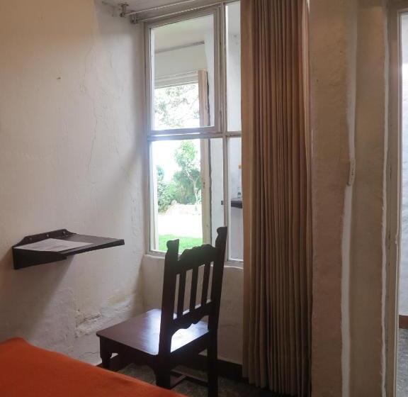 Общежитие Hostal La Cazihita