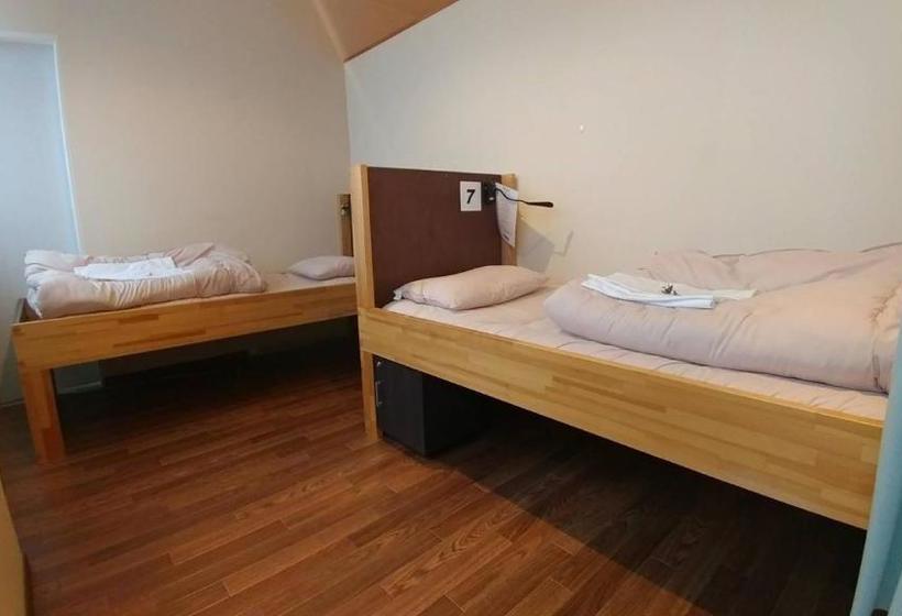 Simple Stay Hiroshima Peace Koenmae Hostel