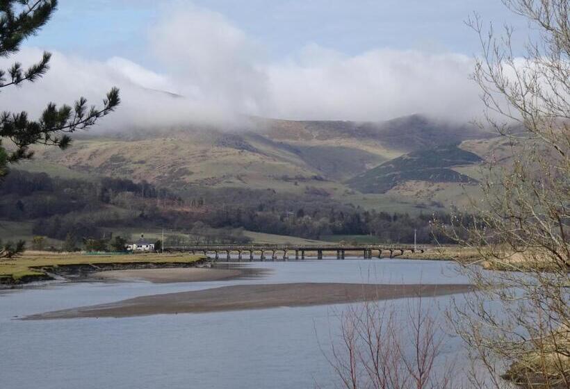 住宿加早餐  Awel Y Mor