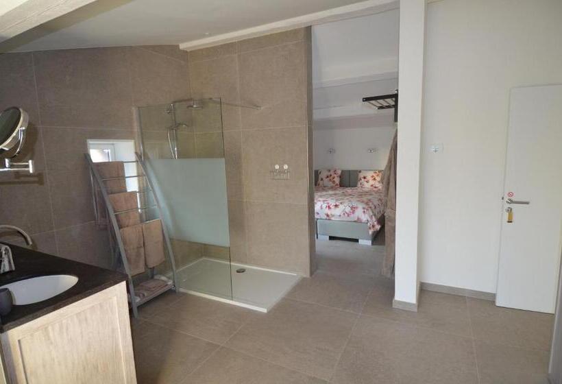 צימר Domaine De Claude