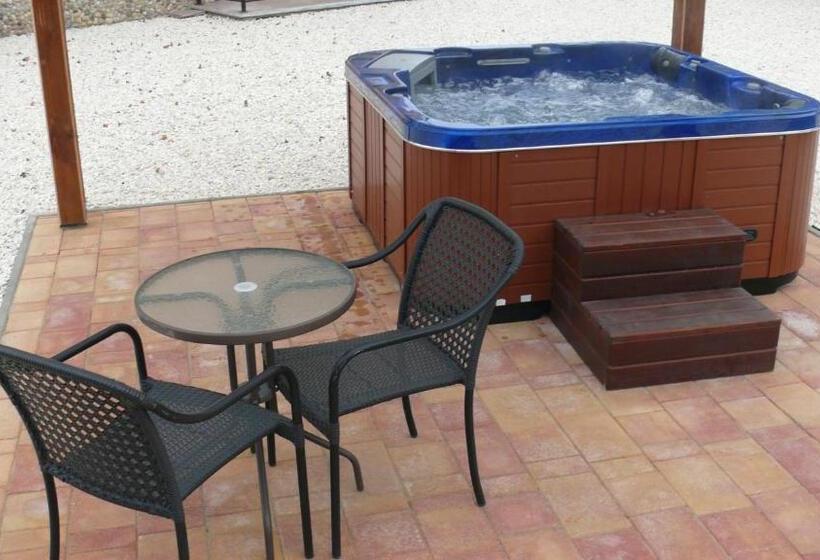 Bed and Breakfast Garden Vendégház Makó