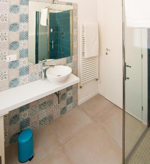 تختخواب و صبحانه Ramo Rosso Di Paolo Natalini