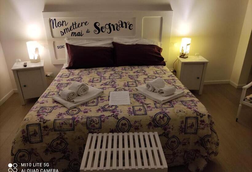 تختخواب و صبحانه Ramo Rosso Di Paolo Natalini