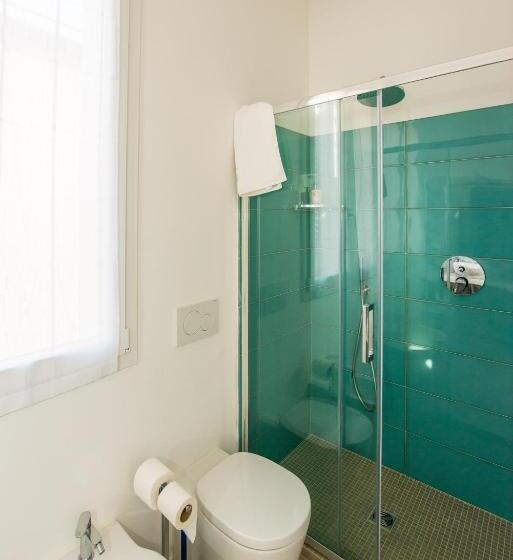 تختخواب و صبحانه Ramo Rosso Di Paolo Natalini