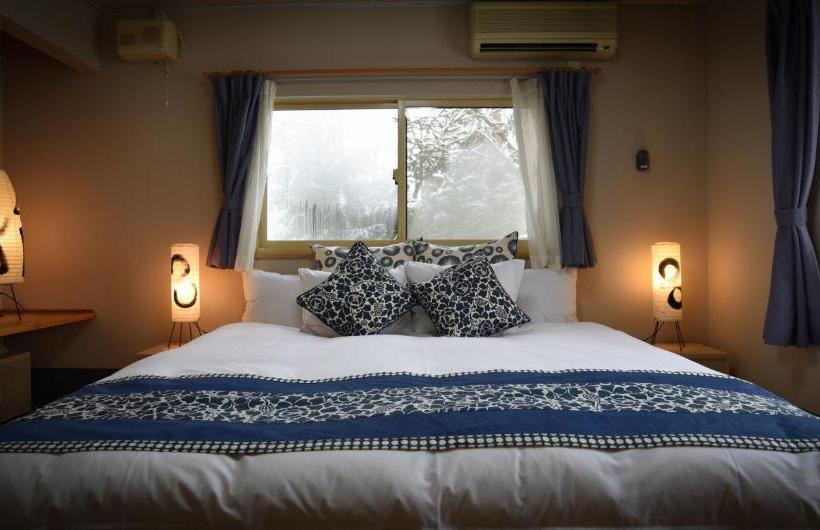 مبيت وإفطار Sheltered Inn Hakuba
