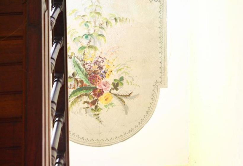 تختخواب و صبحانه Villa Margarita