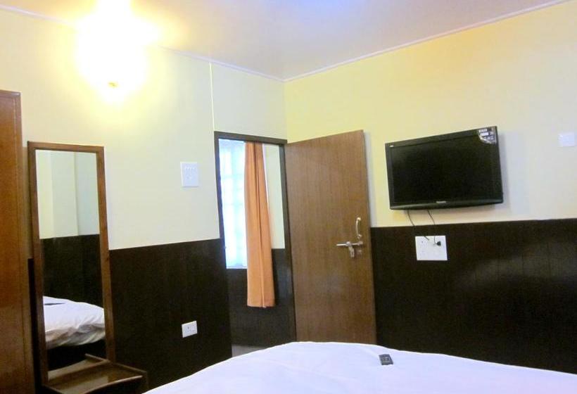 ホテル Sushanta Awaas