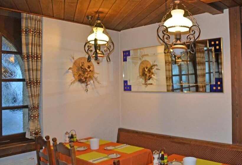 בית מלון כפרי Alex