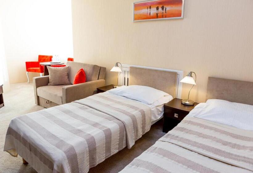 בית מלון כפרי Alexandra