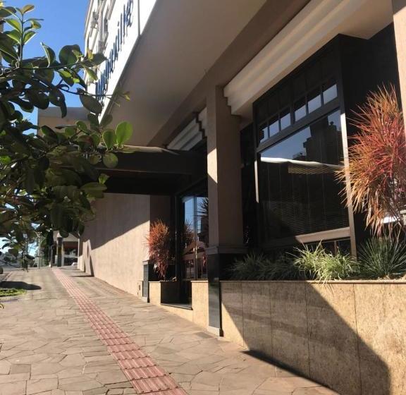 בית מלון כפרי Alphaville