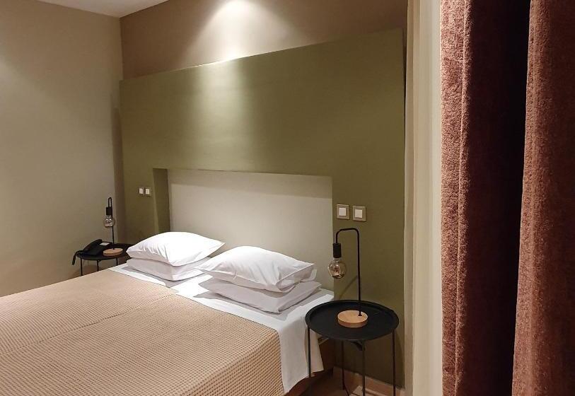 هتل Aphroditi Island Park