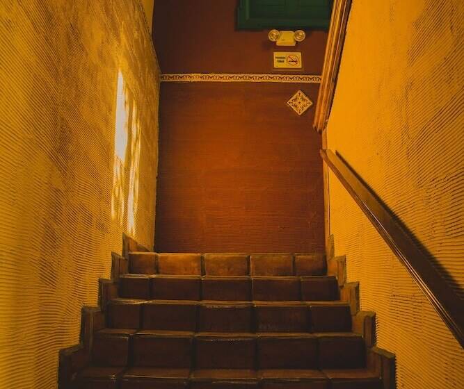 酒店 Cosmos Don Carlos