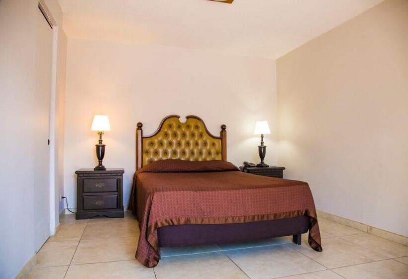 酒店 Cosmos Don Carlos