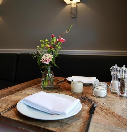 ホテル Das Windhuk