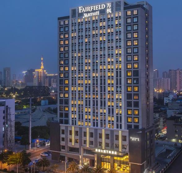 Отель Fairfield By Marriott Nanning Nanhu Park