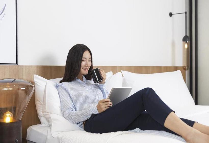 Отель Fairfield By Marriott Nanning Nanhu Park