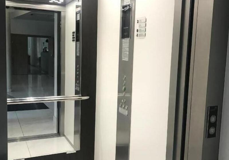 בית מלון כפרי Falcon