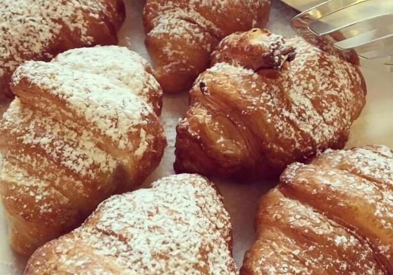 בית מלון כפרי Falcon