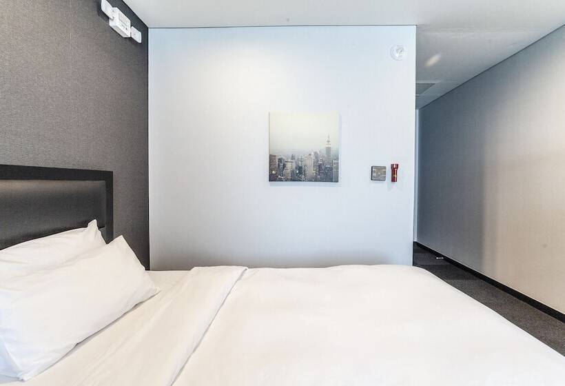 酒店 Gangneung Tourist